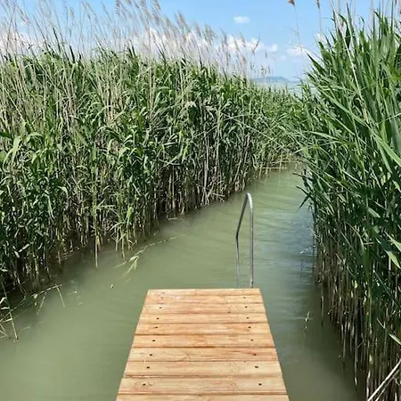 Házikó Vendégház/balatonfenyves Casa de Férias