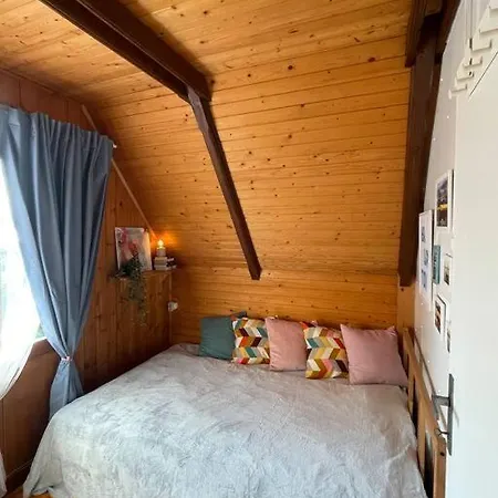 Házikó Vendégház/balatonfenyves Casa de Férias *