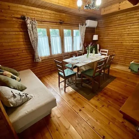 Házikó Vendégház/balatonfenyves