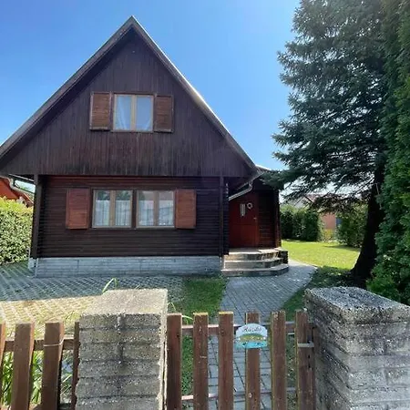 Házikó Vendégház/balatonfenyves Casa de Férias